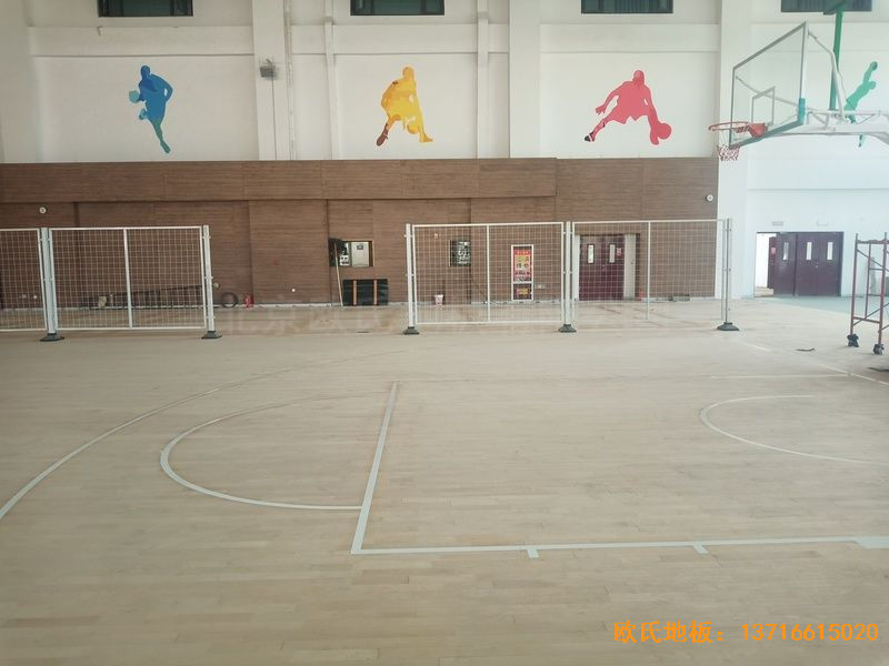 新疆和田昆玉市文化館運動木地板施工案例