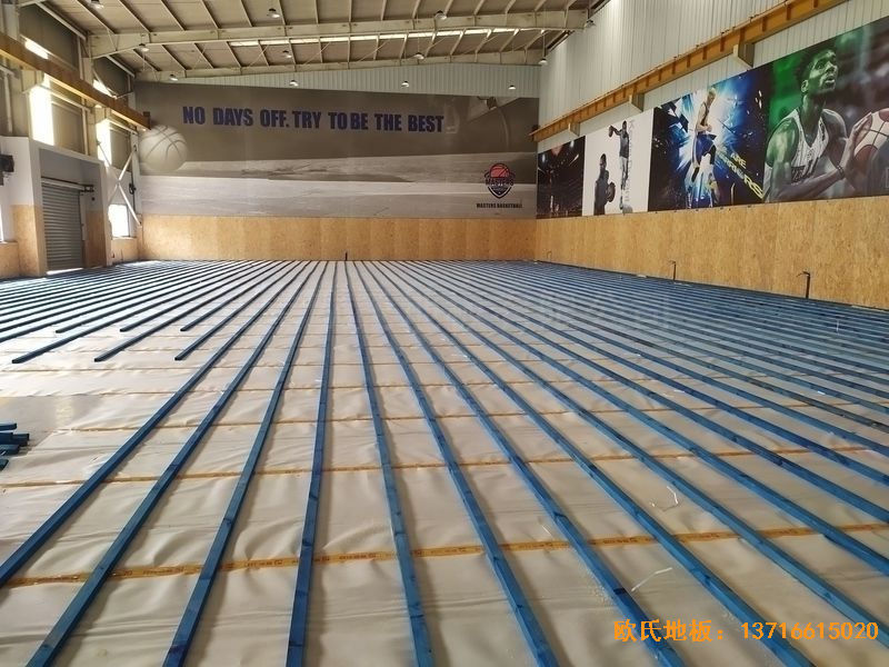 江蘇昆山市博瑞祥汽車一站服務體育木地板鋪裝案例