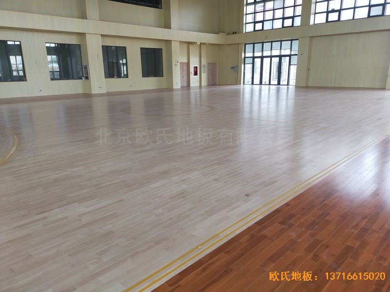 江蘇連云港消防隊體育木地板鋪設案例
