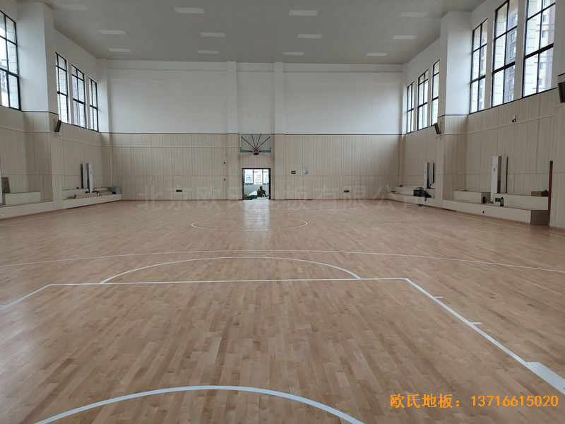 江西吉水縣城南第二小學體育木地板安裝案例