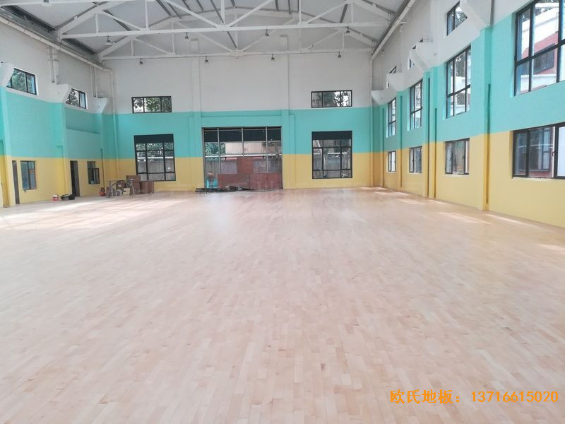 鄭州中原區酷康籃球館體育木地板安裝案例