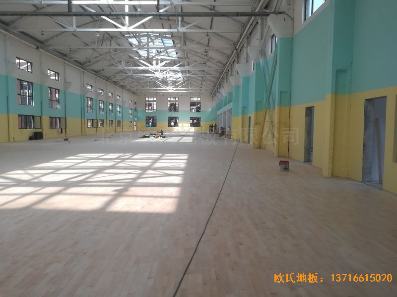 鄭州中原區酷康籃球館體育木地板安裝案例