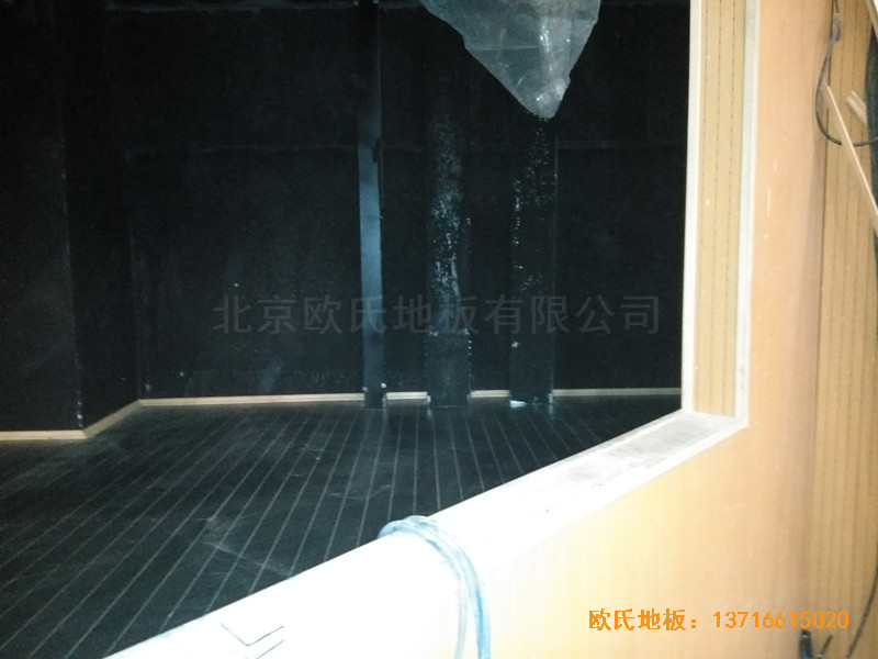 唐山師范學院舞臺體育木地板鋪裝案例3