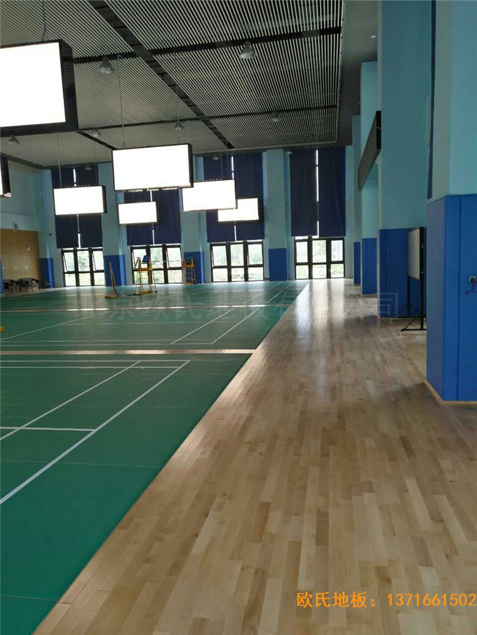 廣東珠海市中航花園羽毛球館運動木地板鋪設案例2