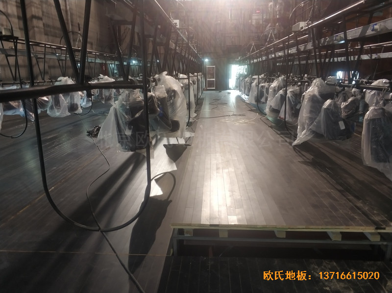 杭州職工之家舞臺體育地板鋪設案例3