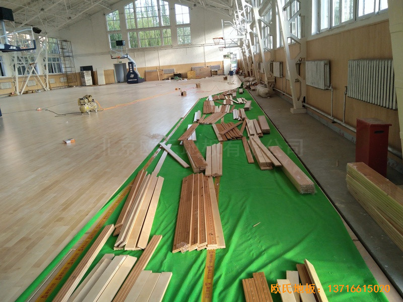 內蒙古呼和浩特賽罕區師范大學體育學院訓練館體育木地板安裝案例2