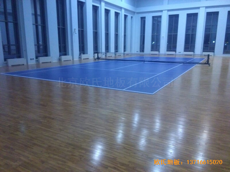 甘肅敦煌大酒店羽毛球館體育地板施工案例4
