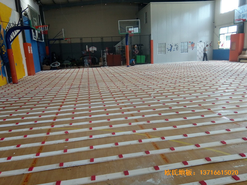 上海閔行kBT藍球訓練館體育木地板施工案例1