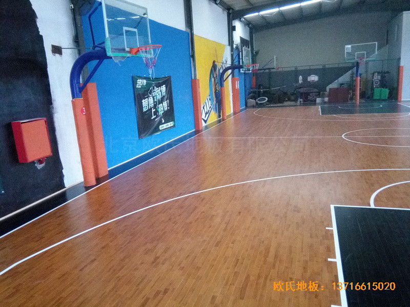 上海閔行kBT藍球訓練館體育木地板施工案例4