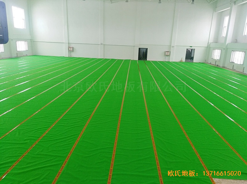 新疆克拉瑪依消防大隊籃球館體育木地板鋪裝案例3