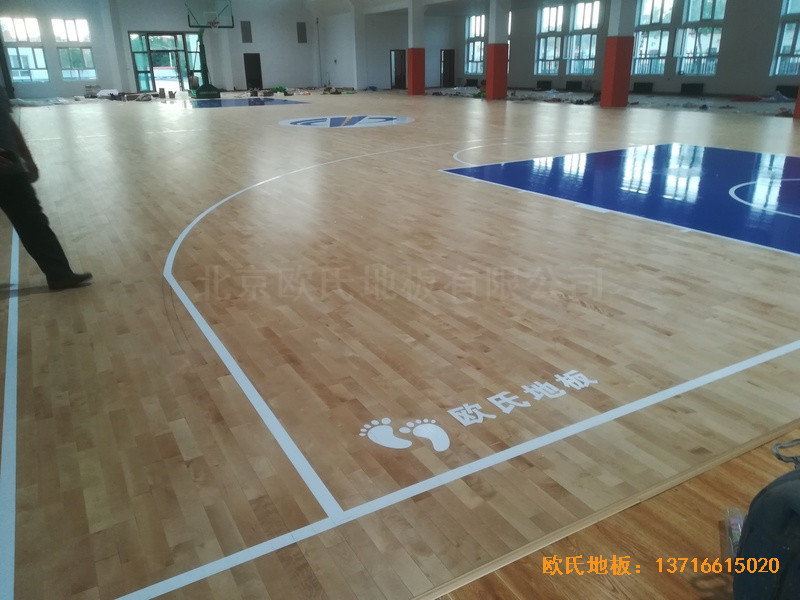 新疆昌吉職工活動中心運動木地板安裝案例4