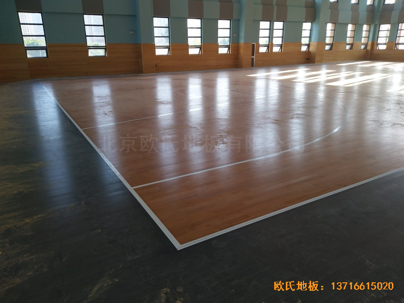 武漢廣阜屯小學清江錦城分校籃球館體育木地板施工案例0