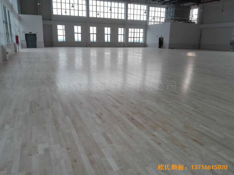 江蘇農貿市場體育館體育地板安裝案例4
