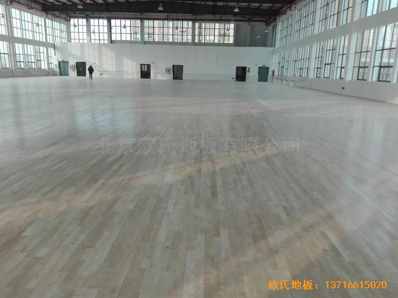 江蘇農貿市場體育館體育地板安裝案例5
