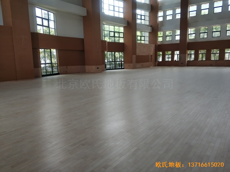 江蘇常州同濟中學運動館運動地板施工案例4