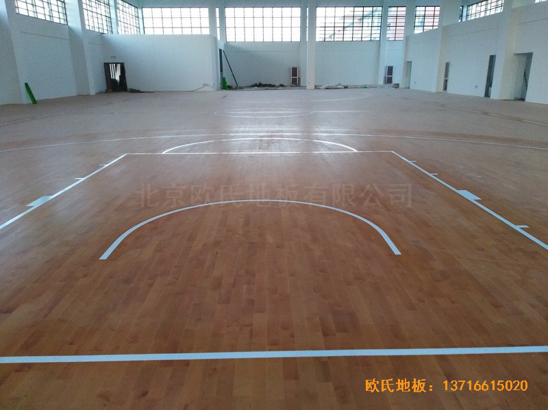 江蘇徐州悅城小學籃球館運動木地板鋪設案例0