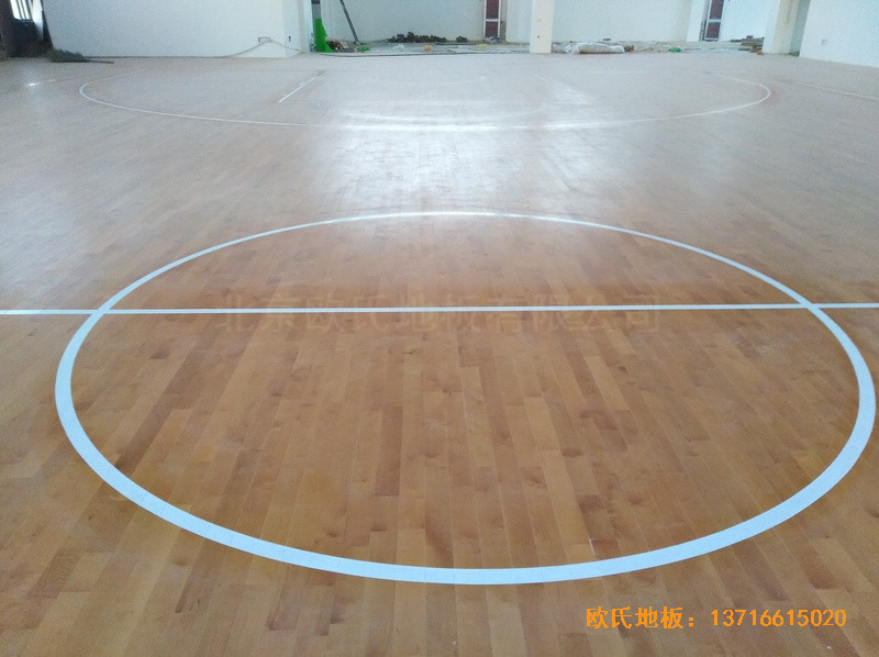 江蘇徐州悅城小學籃球館運動木地板鋪設案例4