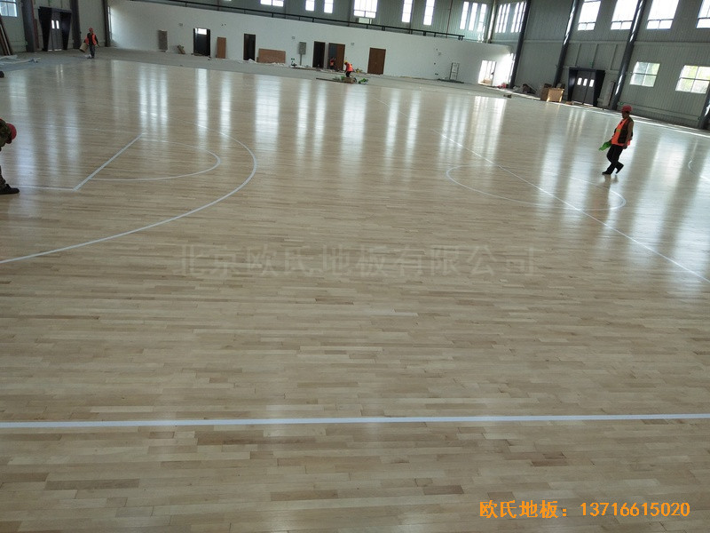 江蘇新能源科技公司籃球館運動地板鋪裝案例5