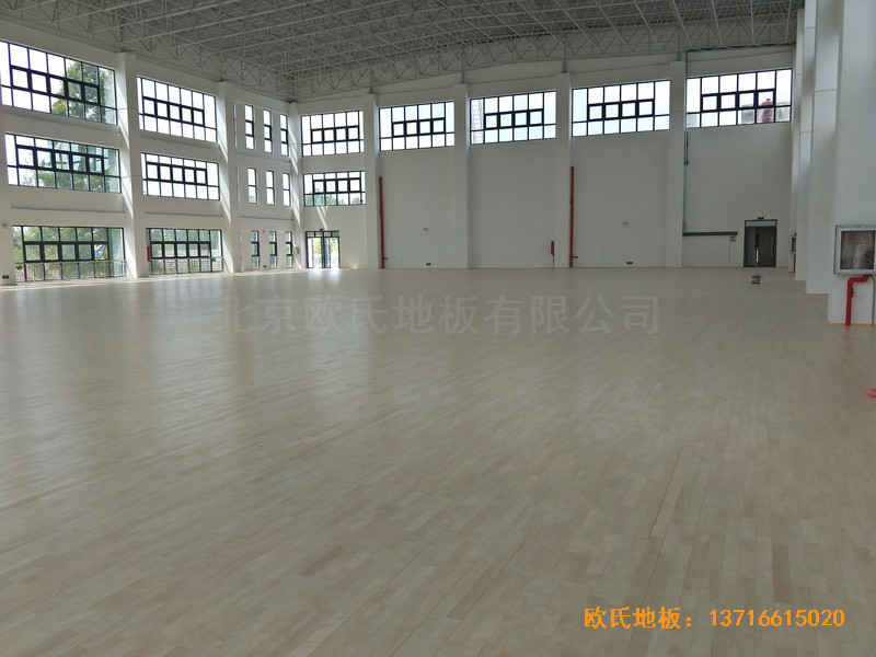 江蘇第二中學籃球館運動地板安裝案例3