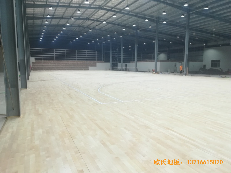 江西宜春袁州區籃球館體育地板安裝案例5