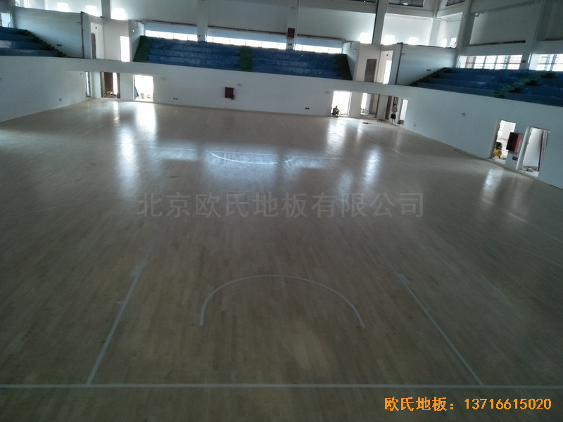 江西贛州天嬌中學運動館體育木地板安裝案例6