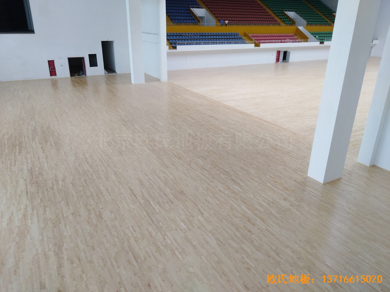 江西鄱陽縣鄱陽體育館體育地板鋪設案例4