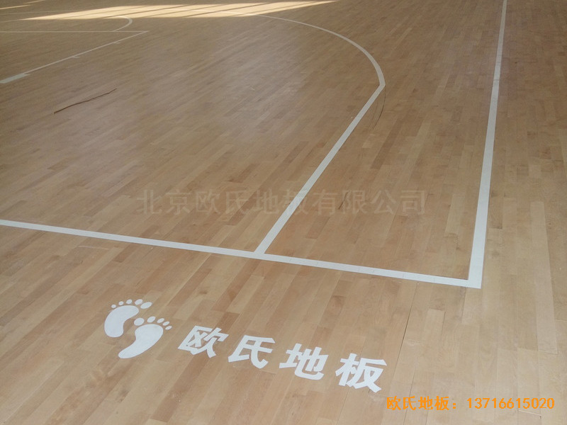 洛陽伊水小學籃球館體育木地板鋪設案例4