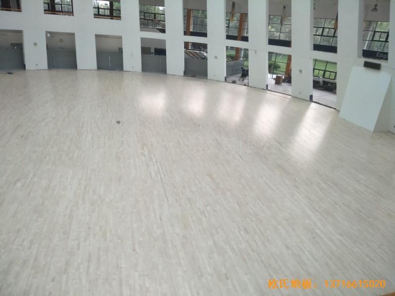 浙江寧波諾丁漢大學體育館體育地板鋪裝案例4