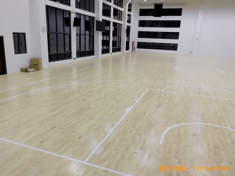 浙江舟山市舟山電廠籃球館體育地板施工案例1