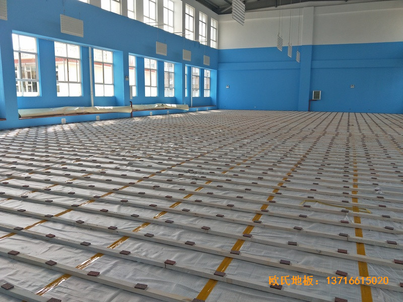 云南公安局小區羽毛球館體育地板鋪裝案例1