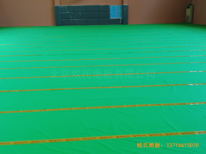 湖北武漢實驗外國語學校籃球館體育木地板鋪設案例2