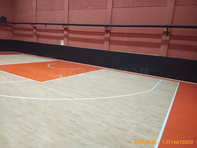 石家莊青園街電信營業廳對面籃球館運動木地板施工案例4