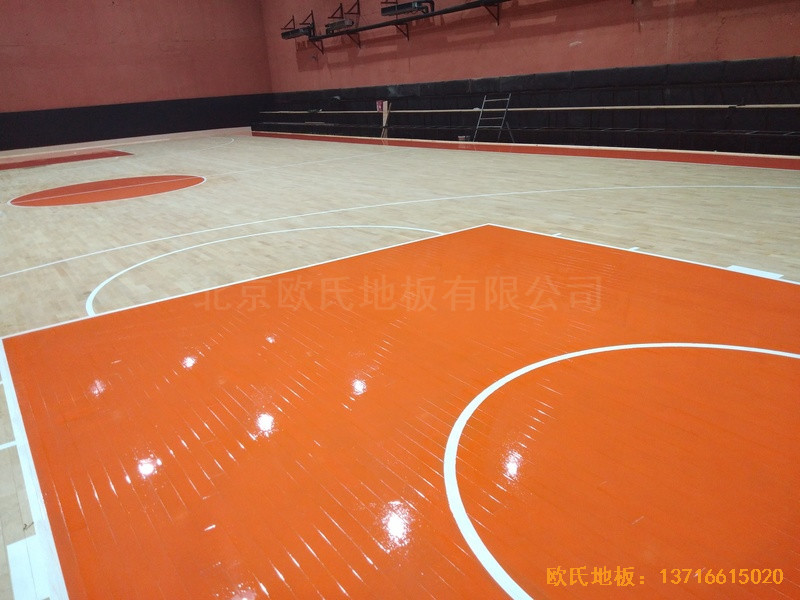 石家莊青園街電信營業廳對面籃球館運動木地板施工案例5