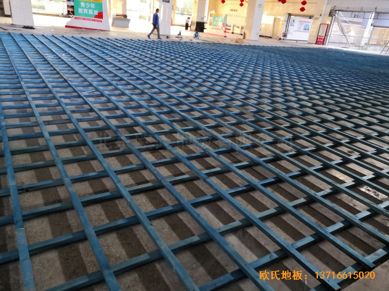 福建龍巖羅龍西路269號籃球館體育地板鋪設案例1
