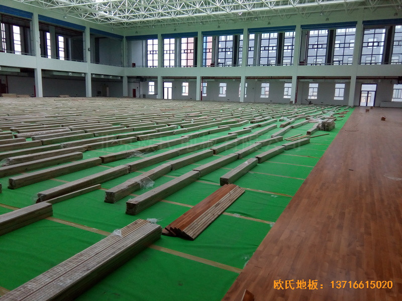 陜西安康職業技術學院籃球館運動木地板鋪裝案例2
