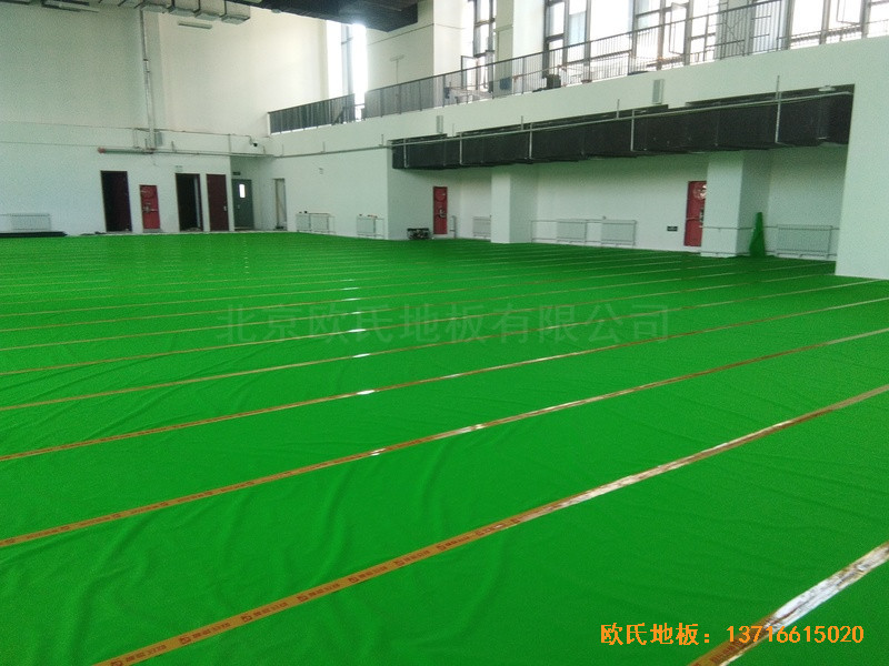 北京朝陽經管學院運動館體育地板施工案例3
