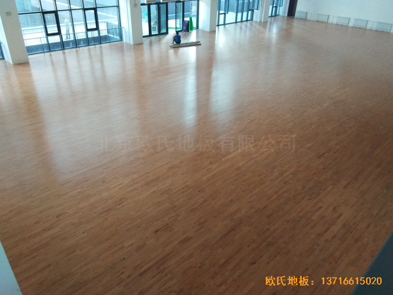 北京朝陽經管學院運動館體育地板施工案例4
