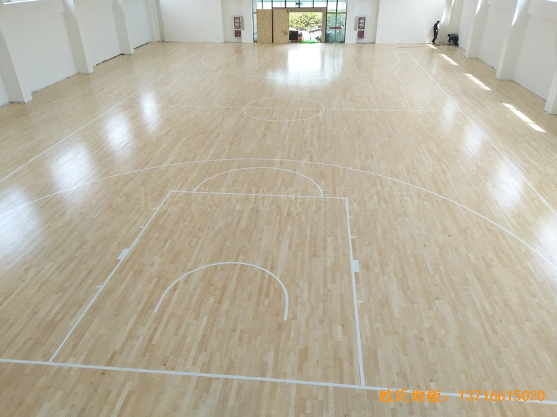南京浦口黨校籃球館運動地板鋪設案例5