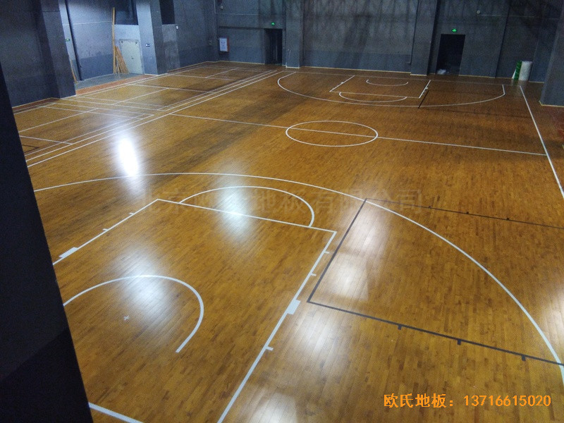 廈門華美空間籃球館運動木地板鋪設案例5