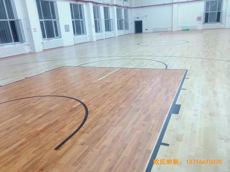 吉林篝火籃球訓練館運動木地板鋪裝案例0