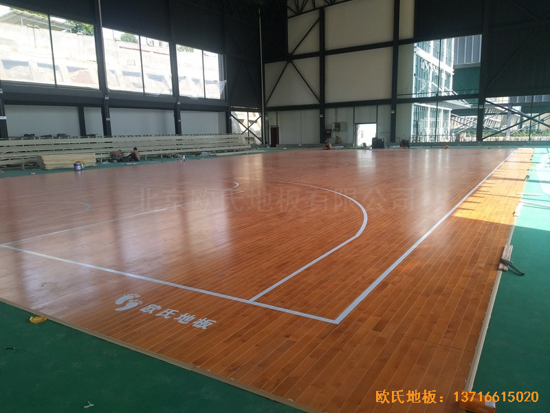 四川瀘州合江縣人民法院籃球館運動地板鋪裝案例0