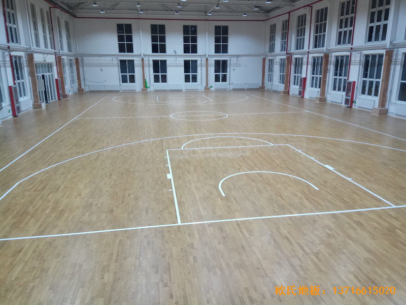 天津西青區梨園監獄籃球館運動地板鋪設案例0