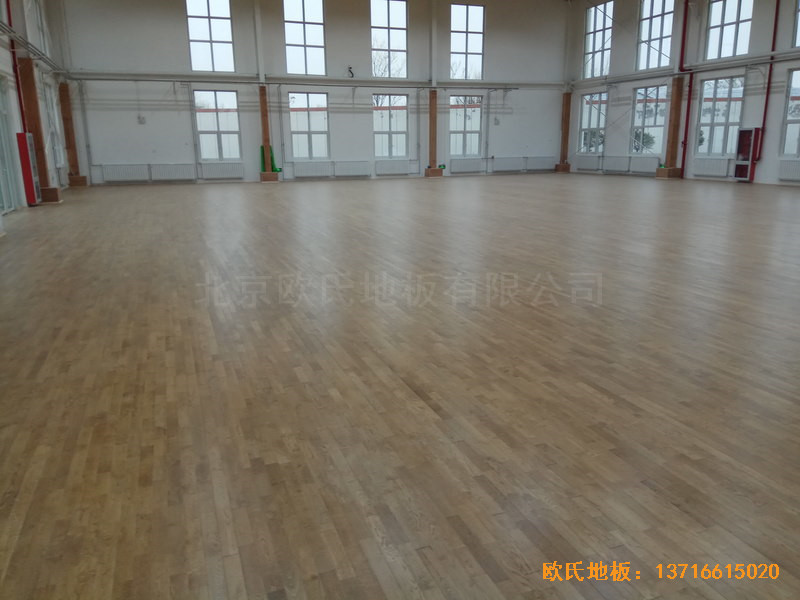 天津西青區梨園監獄籃球館運動地板鋪設案例4