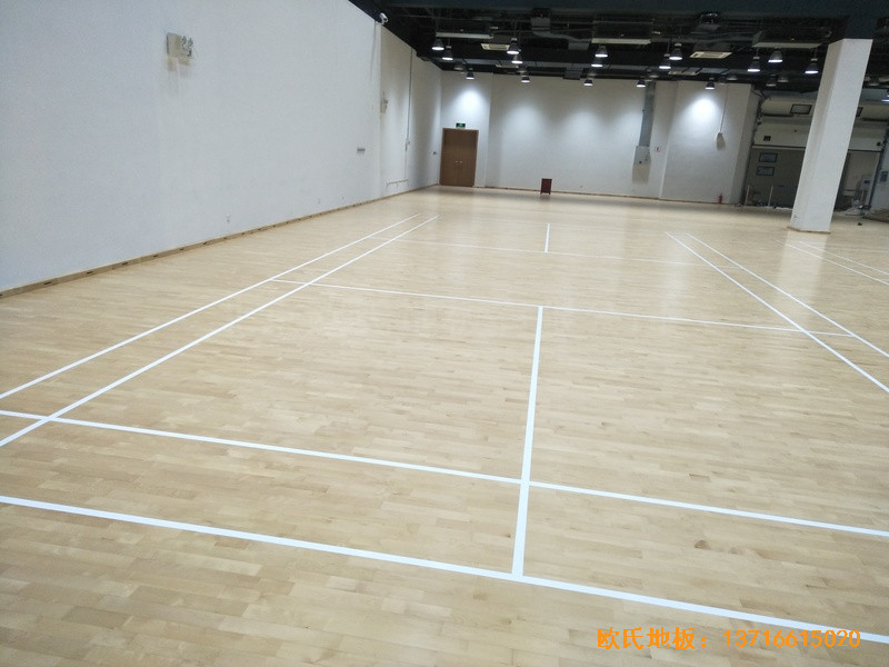 上海鋪東寧橋路669號體育館運動木地板安裝案例
