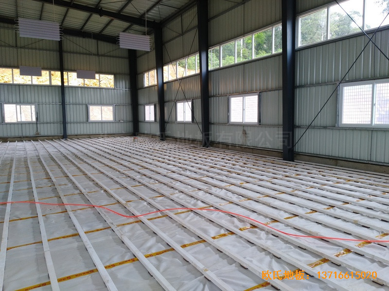 巴布亞新幾內亞羽毛球館體育地板鋪設案例