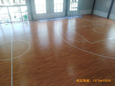 江西鷹潭中級人民法院籃球館體育地板鋪設案例
