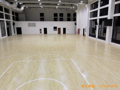 浙江舟山市舟山電廠籃球館體育地板施工案例