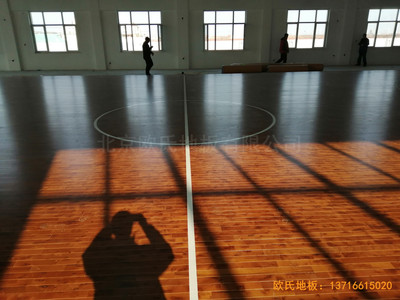 萊州銀海工業園消防特訓隊籃球館體育木地板鋪設案例
