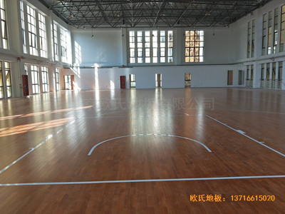 安徽上派學區中心學校籃球館運動木地板施工案例