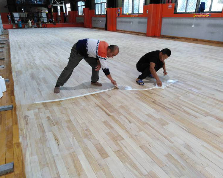 運動場館木地板翻修方案